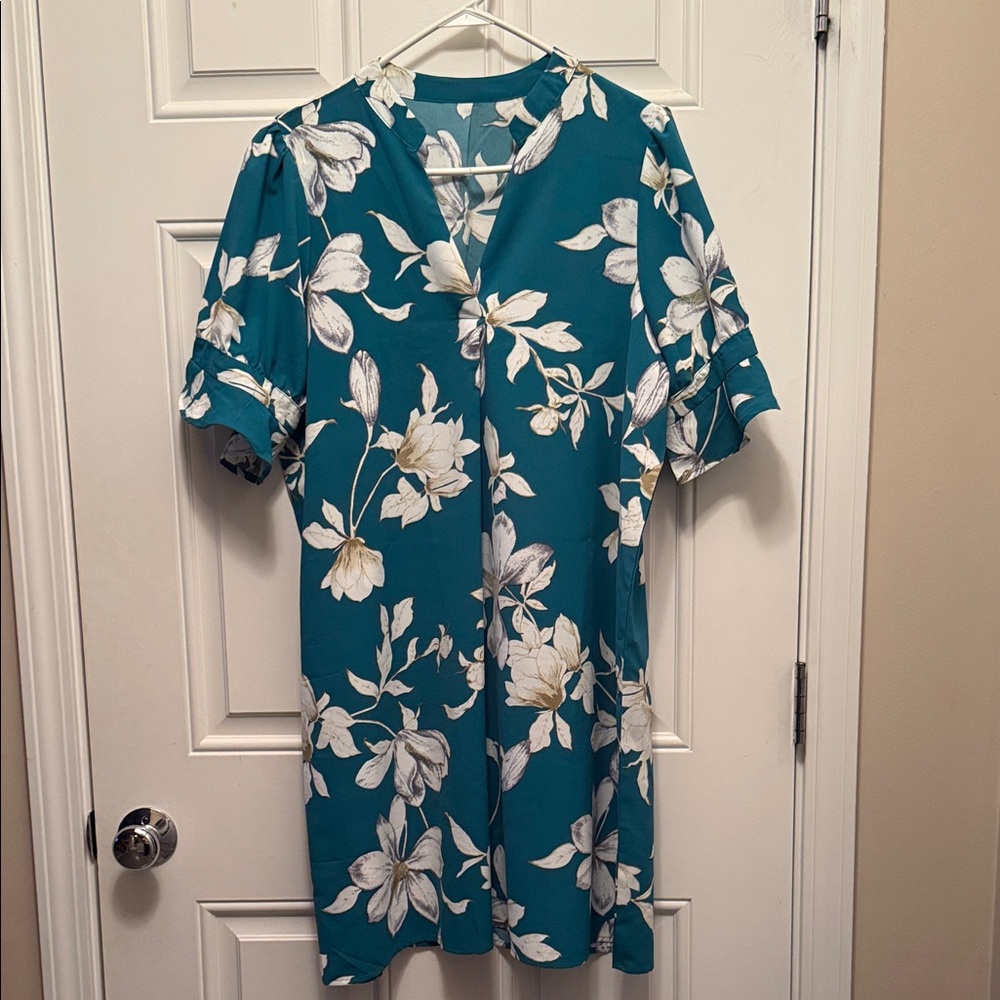 Chic Teal Floral Mini Dress